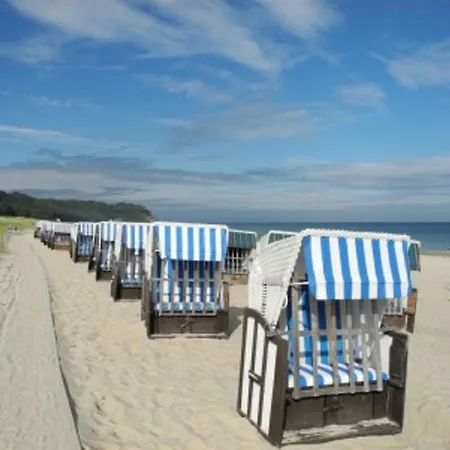 Strandvilla 15 *